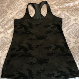 Lululemon workout tank